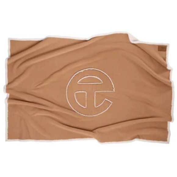 UGG | Bedding | Uggxtelfar Blanket | Poshmark
